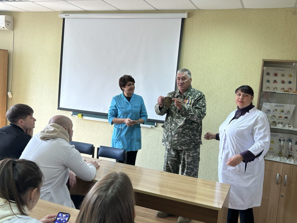 Допомога захисникам